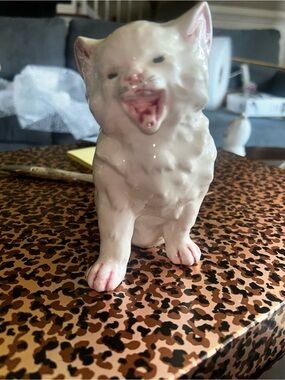Vintage white porcelain Royal Dux hissing cat figurine